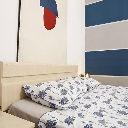 1 Bdrm Apartment In City Center Bucarest Esterno foto